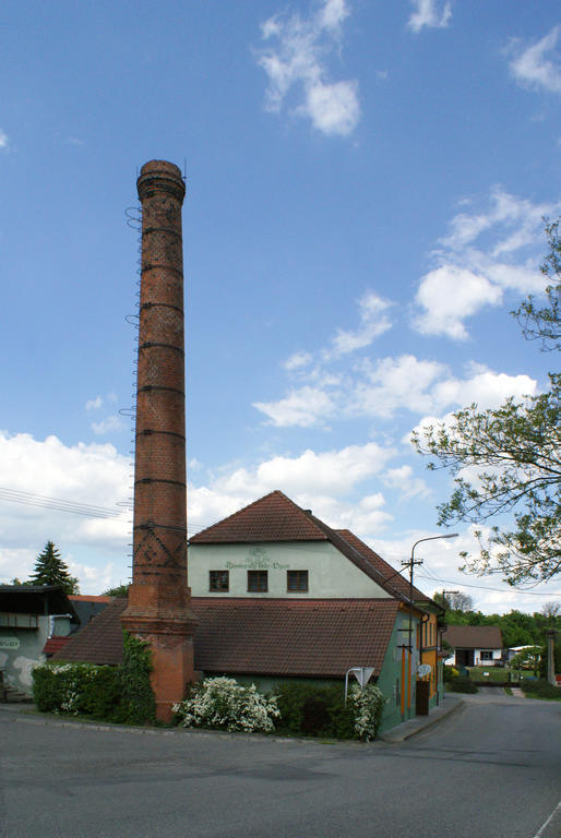 Pivovarsky Dvur Lipan Týn nad Vltavou Exterior foto