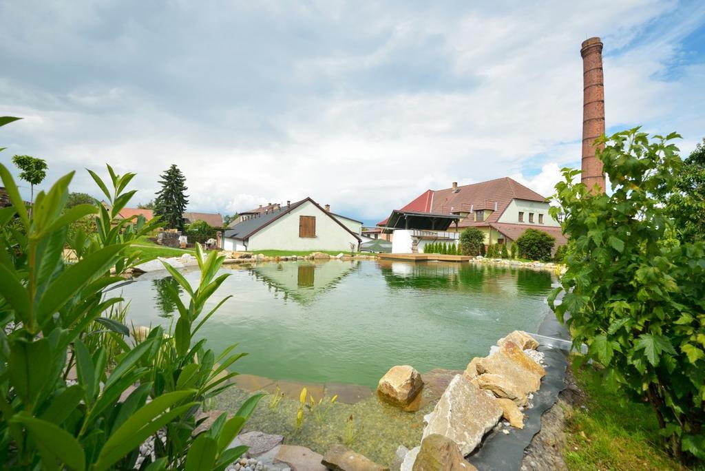 Pivovarsky Dvur Lipan Týn nad Vltavou Exterior foto